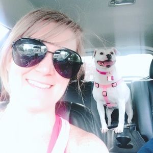 Meet your Posher, Brooke